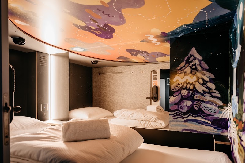 Capsule Hotel - Lucerne Old Town - Capsule Hotel - Lucerne Old Town Zürichstrasse 33, 6004 Luzern, Switzerland