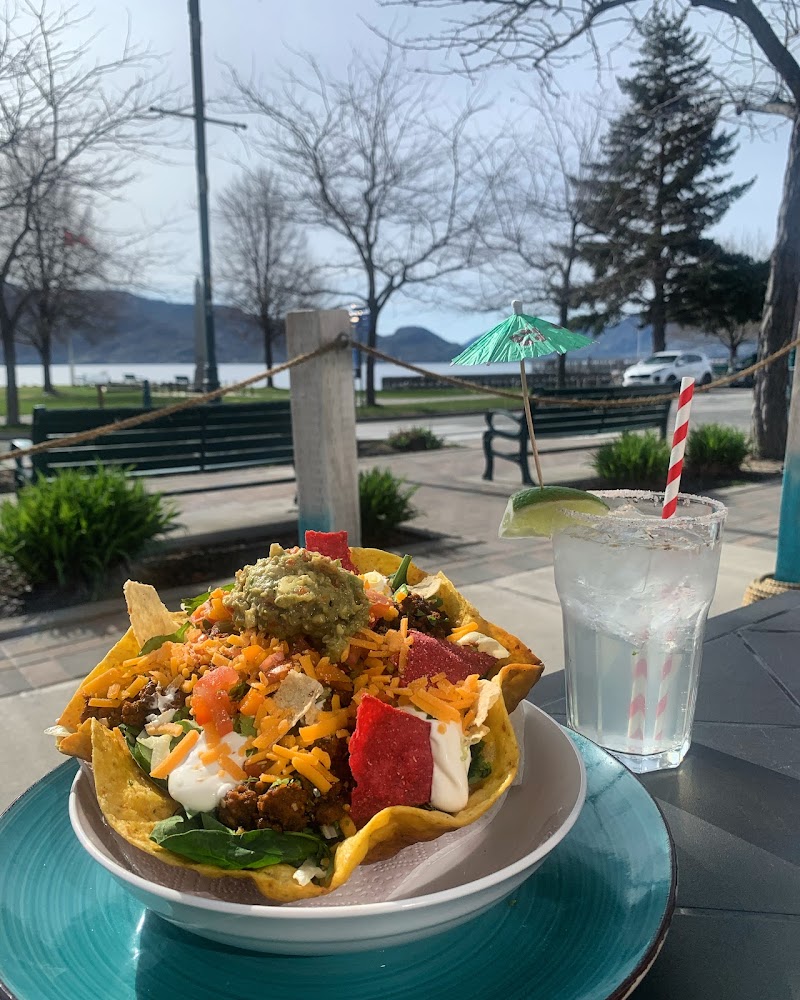 Porto Peach Restaurant - Porto Peach Restaurant 5830 Beach Ave, Peachland, BC V0H 1X6, Canada