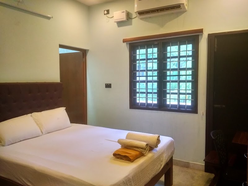 TRU COMFORT Guest House - TRU COMFORT Guest House 24, Ranga Pillai St, near Karthik Veg Hotel, MG Road Area, Puducherry, 605001, India