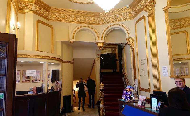 Apollo Theatre - Apollo Theatre, Shaftesbury Ave, London W1D 7EZ, UK