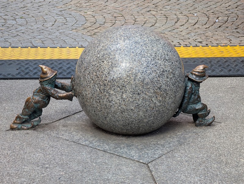 Krasnale Syzyfki - Krasnale Syzyfki, Świdnicka 1, 53-319 Wrocław, Poland
