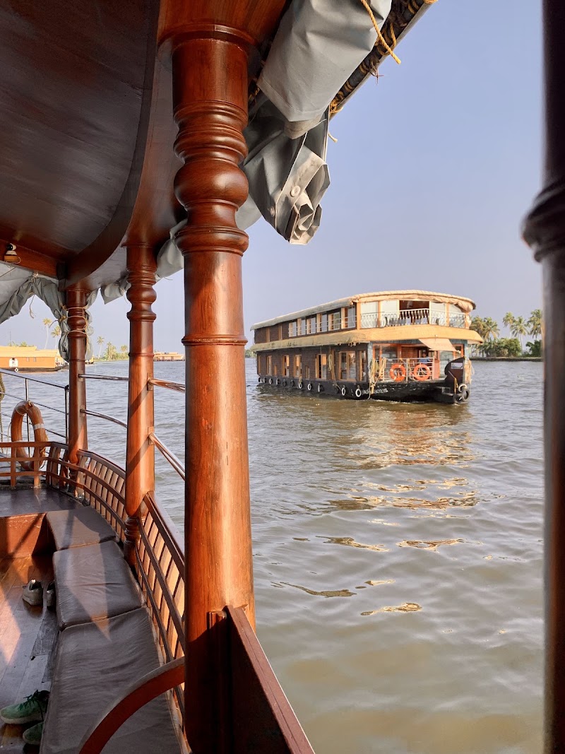 Alleppy backwaters - Alleppy backwaters G953+PF3, Punnamada, Starting Point, Alappuzha, Mullakkal, Kerala 688006, India