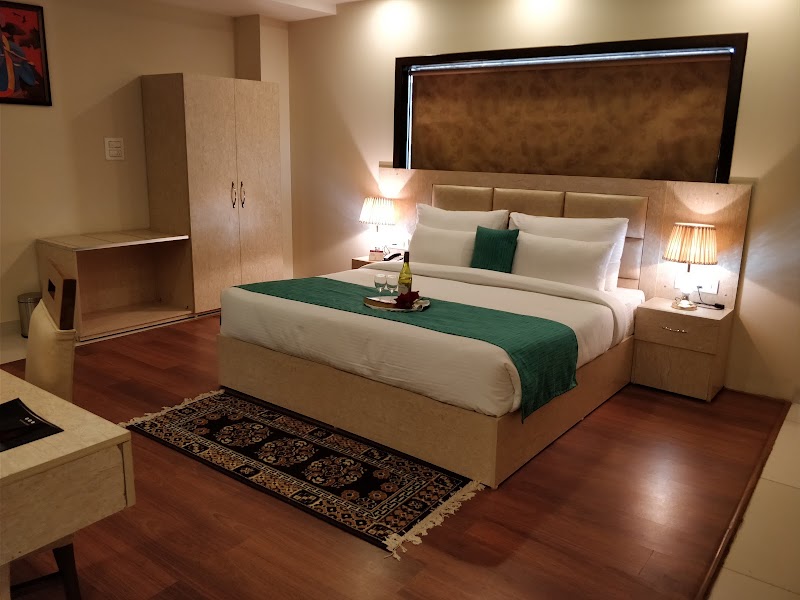 D'Polo Club & Spa Resort, Dharamshala - D'Polo Club & Spa Resort, Dharamshala, Near, Dharamsala Rd, Dharamshala, Bhatehr, Himachal Pradesh 176215, India