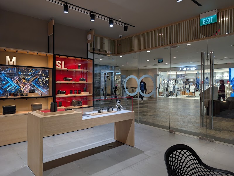 Leica Store Marina Bay Sands - Leica Store Marina Bay Sands 2 Bayfront Ave, # B1 - 82A The Shoppes at Marina Bay Sands, Singapore 018972