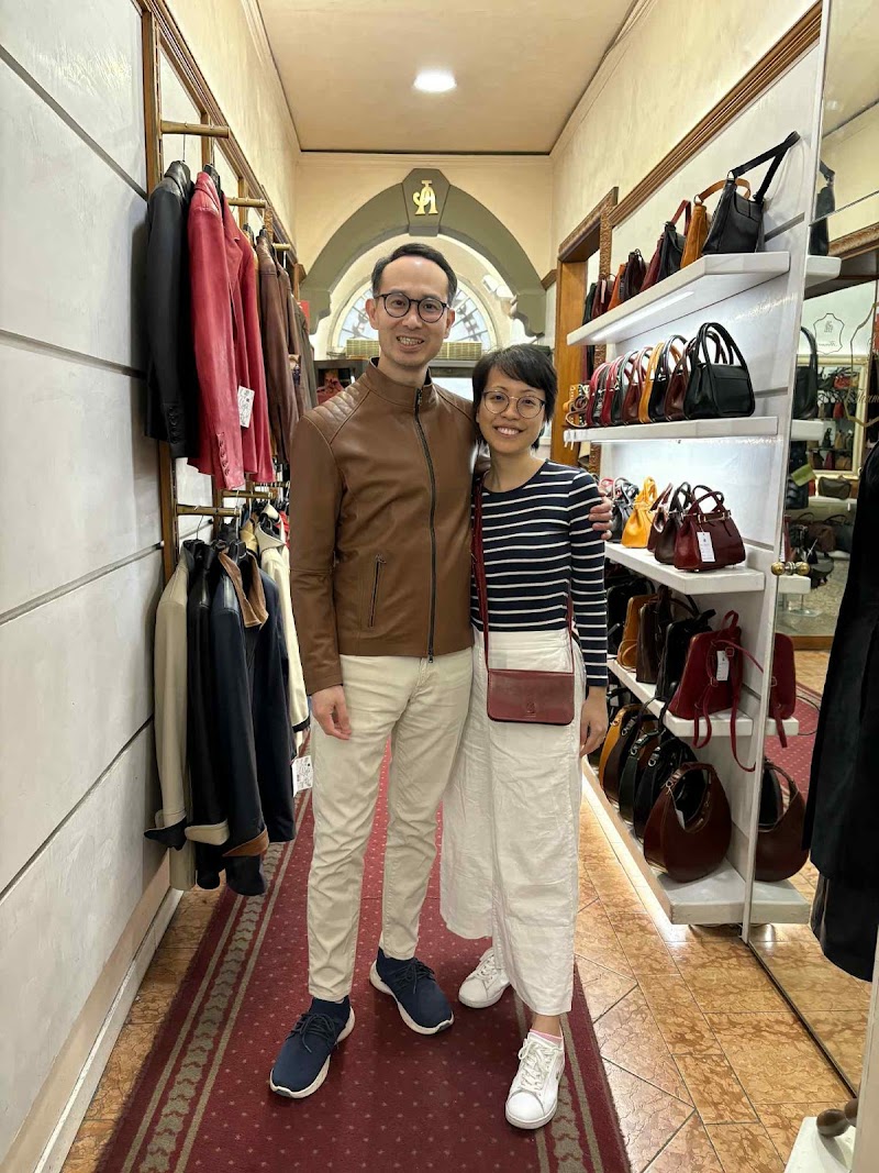 AJ Leather Factory - AJ Leather Factory, Borgo dei Greci, 14, 50122 Firenze FI, Italy