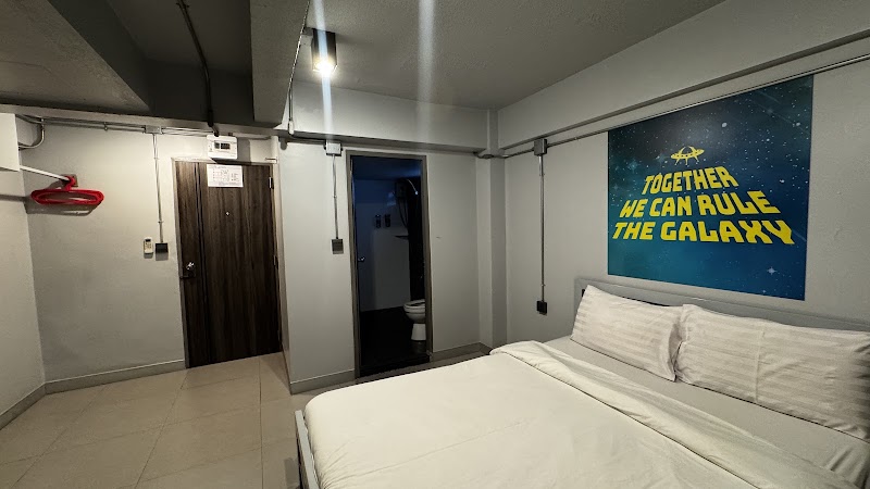 S1 Hostel - S1 Hostel 35/1 Soi Ngamdoplee, Rama 4 Road, Thungmahamek Khwaeng Thung Maha Mek, Khet Sathon, Krung Thep Maha Nakhon 10120, Thailand