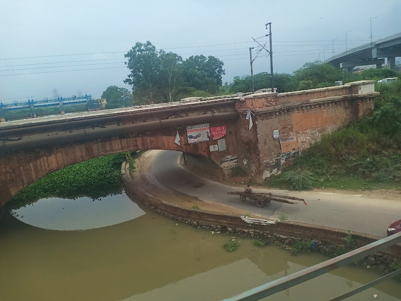 Hindon railway bridge - Hindon railway bridge Hindon Railway Bridge, Indira Kunj, Ghaziabad, Uttar Pradesh 201014, India