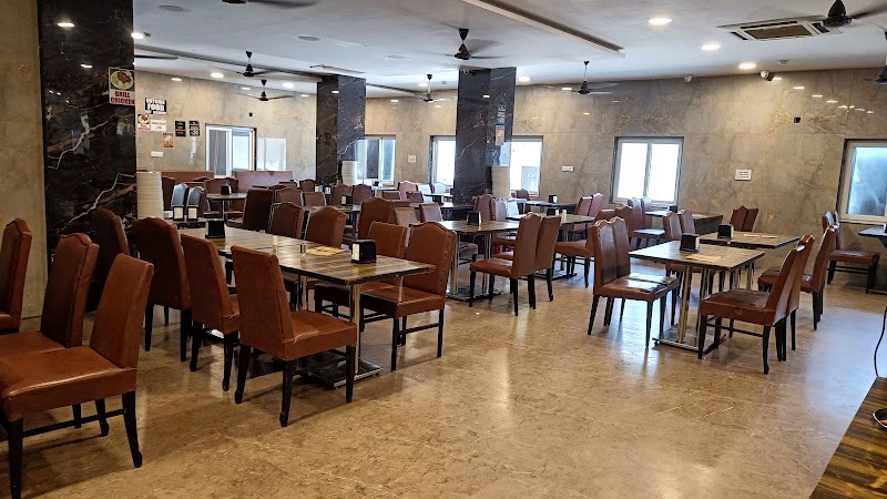 Bawarchi Restaurant - Bawarchi Restaurant Plot No. 44, RTC X Rd, Beside Sandhya Theatre, Chikkadpally, New Nallakunta, Hyderabad, Telangana 500020, India