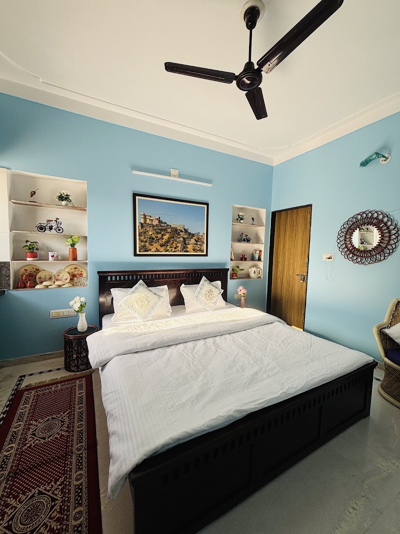 Uparlo Stay - Your cozy rooftop homestay in Udaipur - Uparlo Stay - Your cozy rooftop homestay in Udaipur 121, Jag niwas, Sector 3, Rishi Nagar, Udaipur, Rajasthan 313002, India