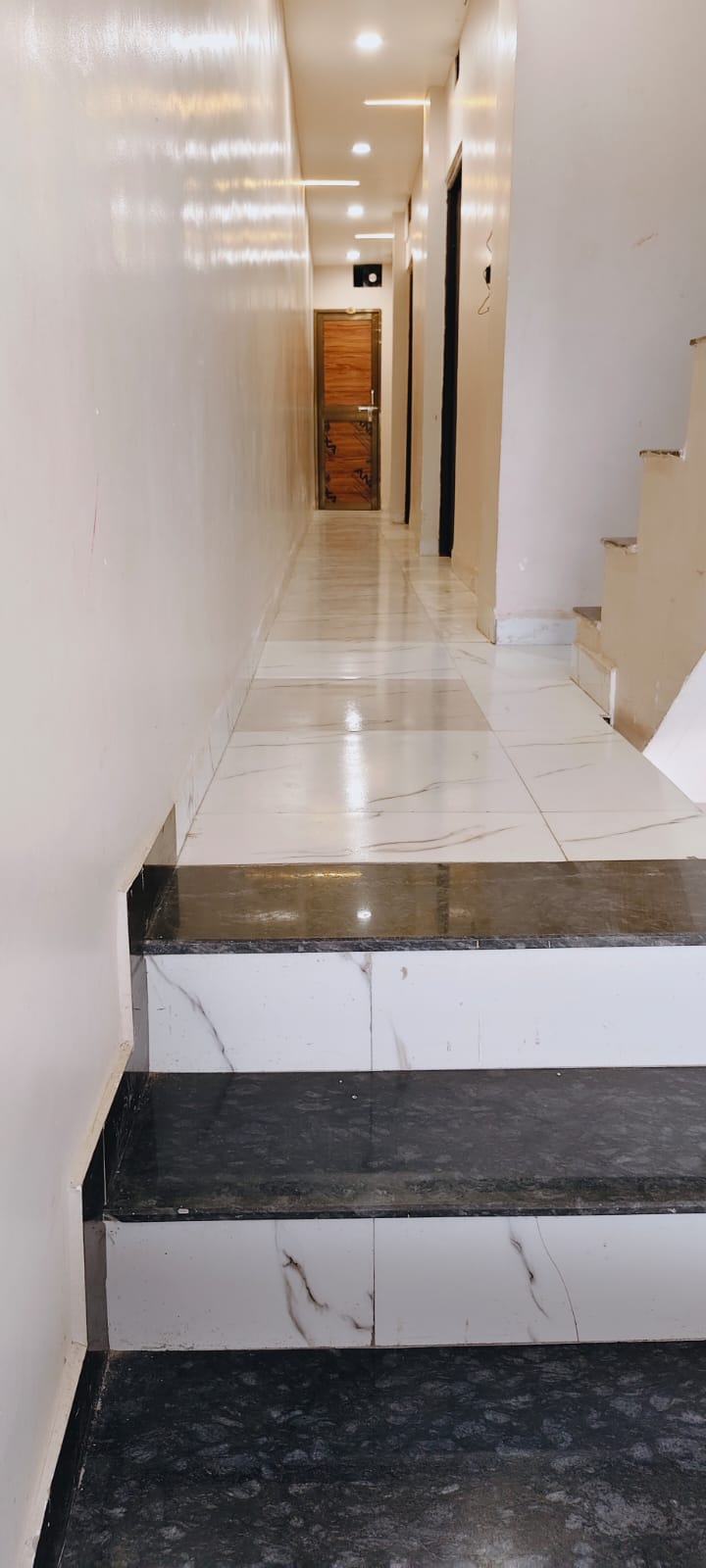 HOTEL GLOBAL UJJAIN - HOTEL GLOBAL UJJAIN 8, Ravi Shankar Nagar, Suraj Nagar, Ujjain, Madhya Pradesh 456006, India