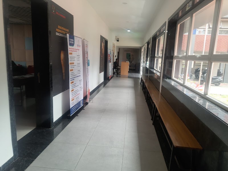 Maharashtra State Skills University, Pune Campus - Maharashtra State Skills University (Pune Campus), smart centre, Pimple Gurav, building, Pimple Gurav Rd, opposite Rajmata Jijau Marg, Kashid Nagar, Pimple Gurav, Pimpri-Chinchwad, Maharashtra 411061, India
