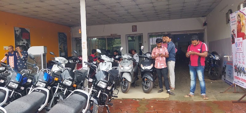 Rajiv Lochan Automobiles - Hero MotoCorp - Rajiv Lochan Automobiles - Hero MotoCorp Rajim - Fingeshwar - Mahasamund Rd, near Tahsil Office, opposite John Deere showroom, Rajim, Chhattisgarh 493885, India