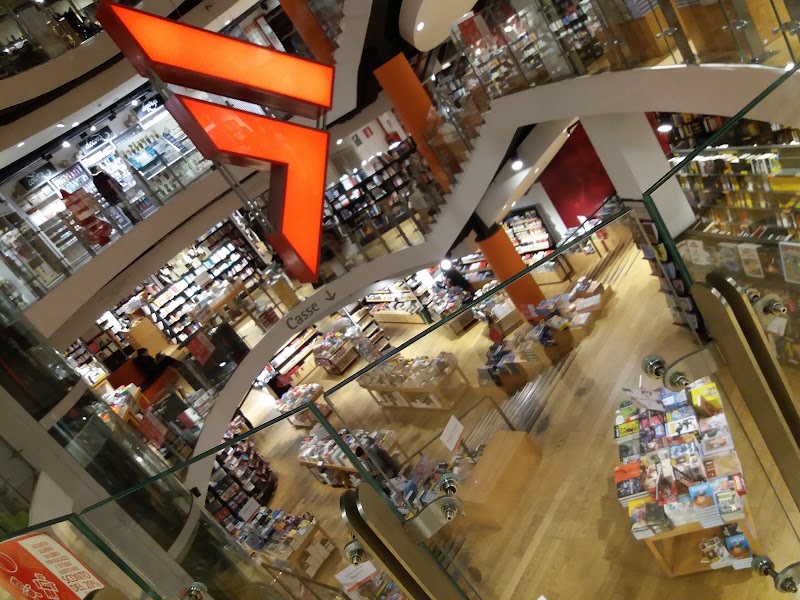 Feltrinelli Librerie - Feltrinelli Librerie Via Vittorio Emanuele Orlando, 78/81, 00185 Roma RM, Italy