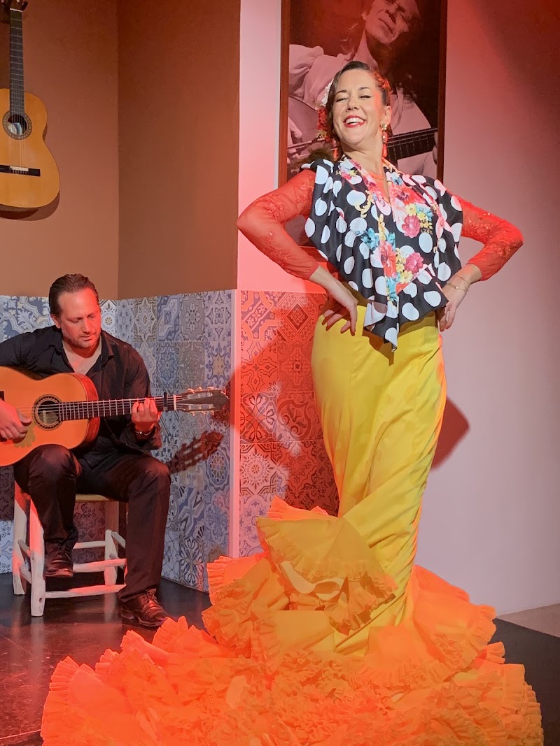 Flamenco Las Dueñas - Flamenco Las Dueñas C. Dueñas, 10, Casco Antiguo, 41003 Sevilla, Spain