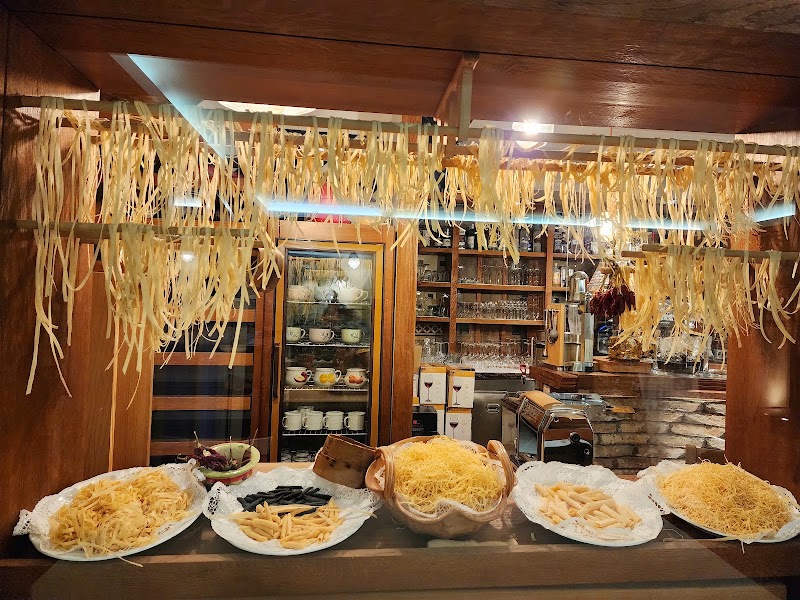 Gallo - Gallo Hebrangova ul. 34, 10000, Zagreb, Croatia