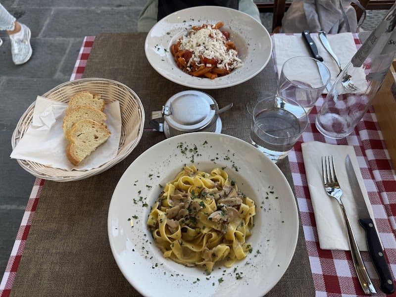 Osteria Le Pietre - Piazza de Pitti Firenze - Osteria Le Pietre - Piazza de Pitti Firenze Piazza de' Pitti, 7, 50125 Firenze FI, Italy