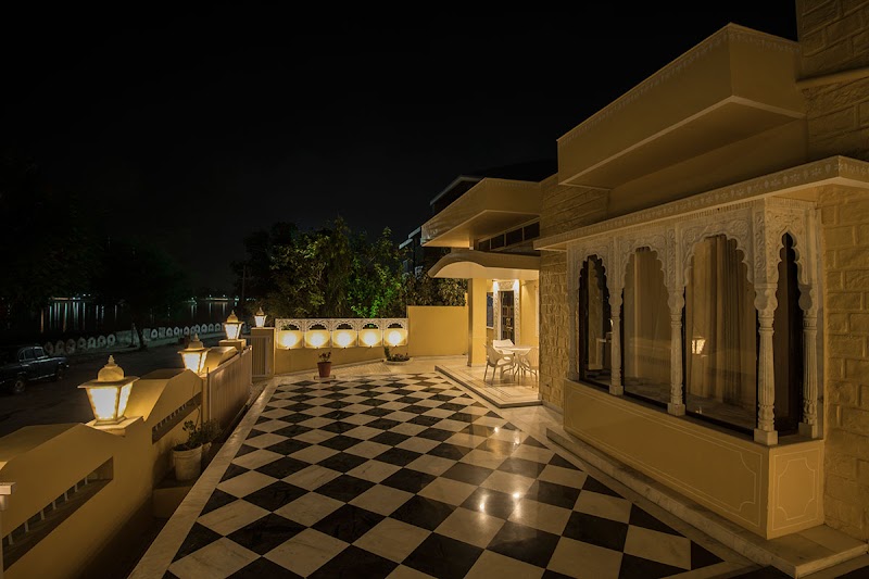 Chandraveer Niwas