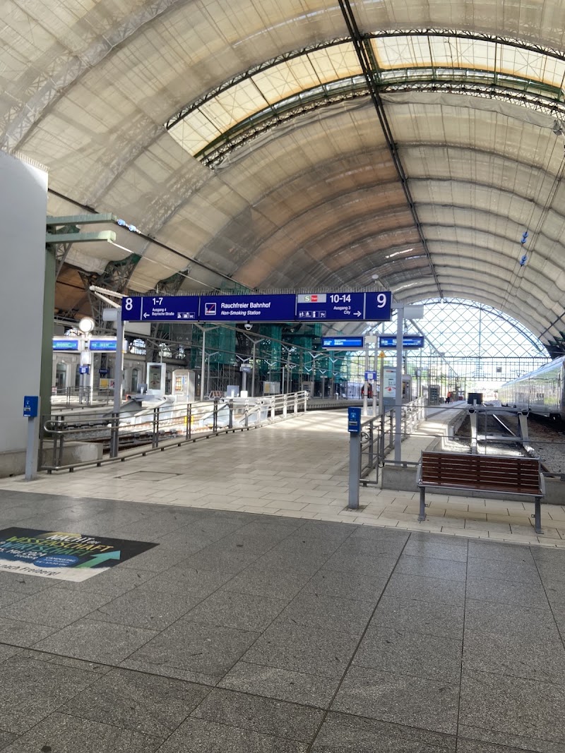 Hauptbahnhof - Hauptbahnhof 01069 Dresden, Germany