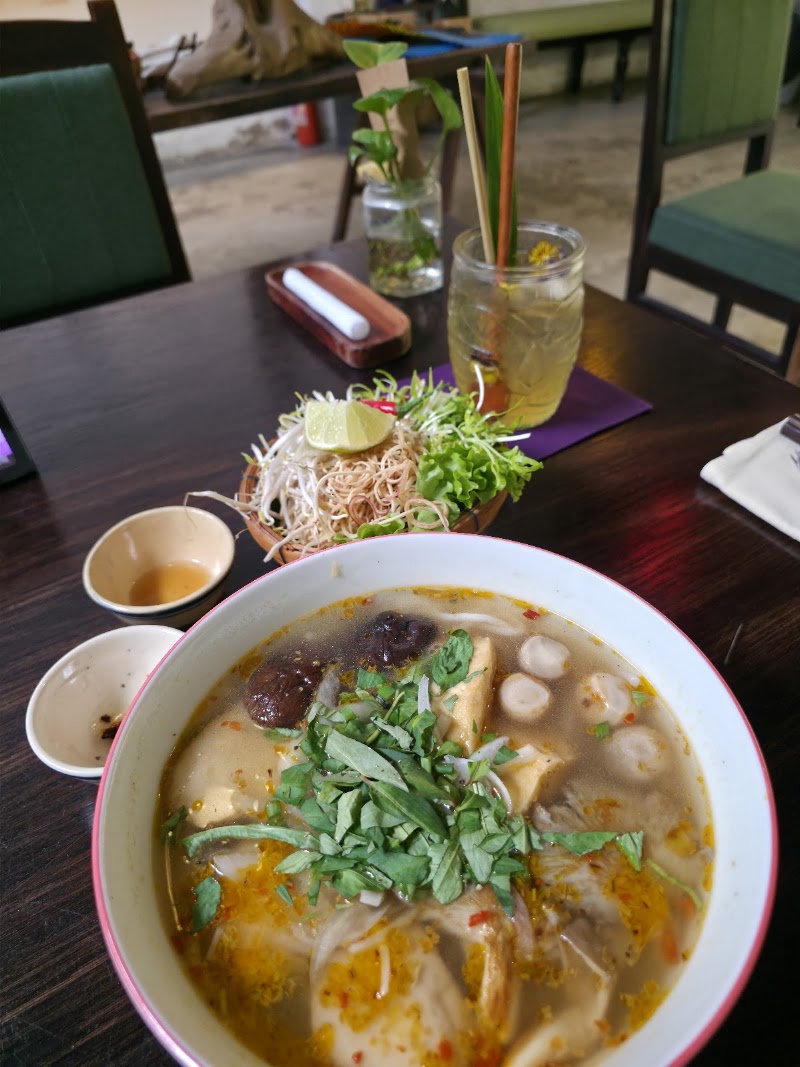 Shamballa Vegetarian, Restaurant & Lounge - Sai Gon - Shamballa Vegetarian, Restaurant & Lounge - Sai Gon 31 Lý Tự Trọng, Bến Nghé, Ward, Thành phố Hồ Chí Minh, Vietnam