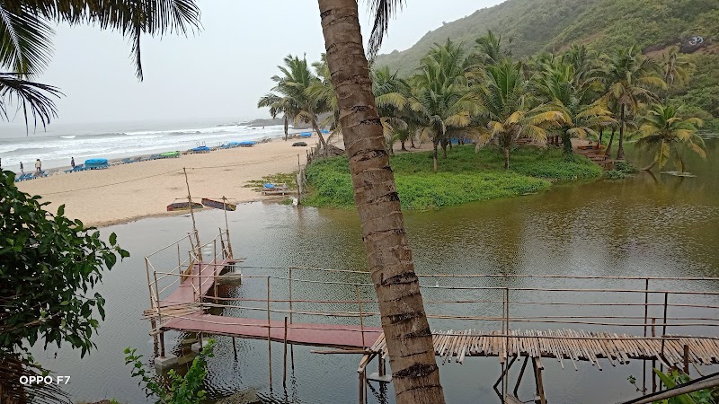Arambol Beach Parking - Arambol Beach Parking, MPP3+XVJ, Arambol, Goa 403524, India