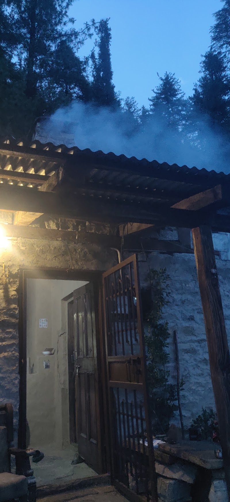 Woodcrest Mountain Home - Woodcrest Mountain Home Manu Temple Rd, Old Manali, Manali, Himachal Pradesh 175131, India