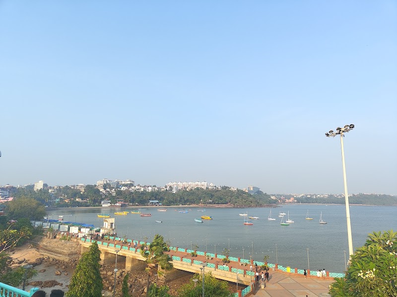 Dona Paula View Point - Dona Paula View Point Dona Paula Jetty, Road, Dona Paula, Panaji, Goa 403004, India