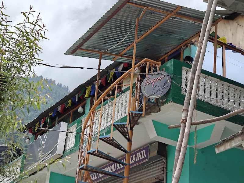 Hope Cafe Jibhi - Hope Cafe Jibhi Hope cafe, opposite to SBI office, Jibhi, Rashala, Himachal Pradesh 175123, India