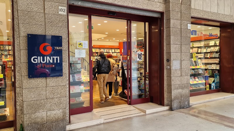 Giunti al Punto Librerie - Giunti al Punto Librerie, Via Grande, 102, 57100 Livorno LI, Italy