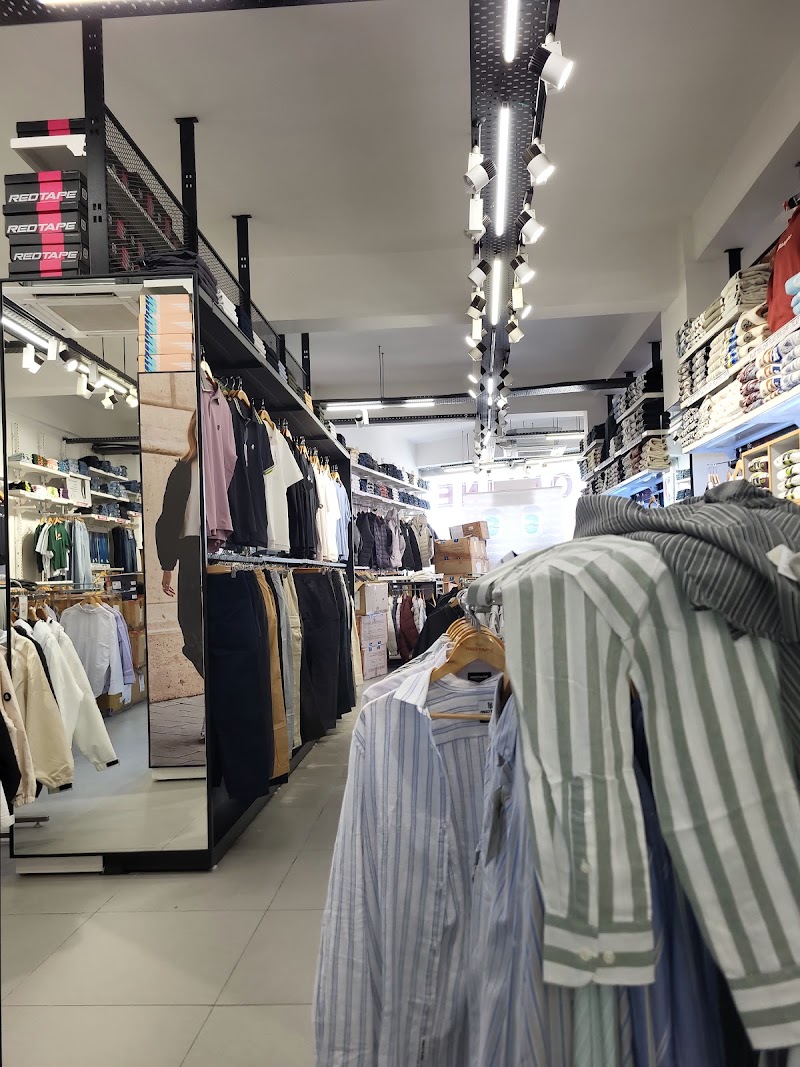 Red Tape Online Outlet - Red Tape Online Outlet, Ward no 13, Sawan Chak, Kathua, 184101