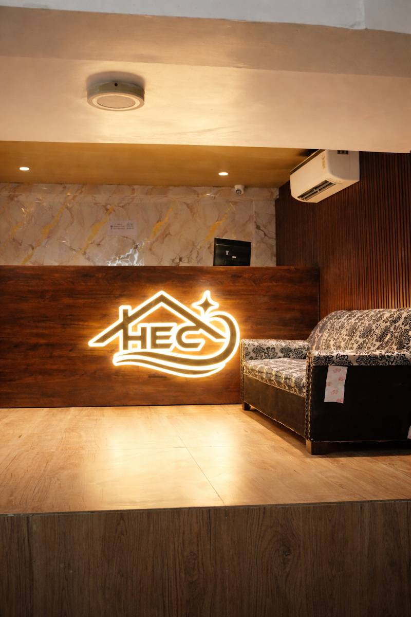 Hotel Emirates Casa - Hotel Emirates Casa beside gauri ivf center hospital, Jagriti Nagar, Fafadih, Raipur, Chhattisgarh 492001, India