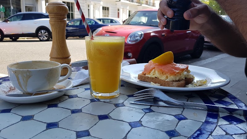 Le Tea Cosy - Le Tea Cosy, 51A Regent's Park Rd, London NW1 8XD, UK