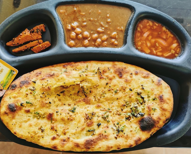 Kulcha Lal Parantha Das - Kulcha Lal Parantha Das Shop No. 25, Sapphire 83, Vatika Sector Service Rd, Sector 83, Gurugram, Haryana 122012, India