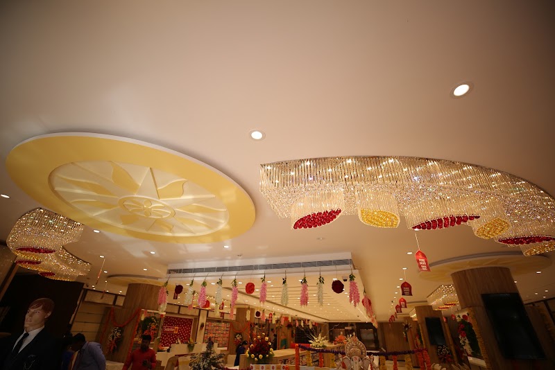 Sudarshan Family Store, Mysuru - Sudarshan Family Store, Mysuru, Palace 6th Gate, 26/1 Government House Road, near Hardinge Circle, Nazarbad, Mysuru, Karnataka 570010, India