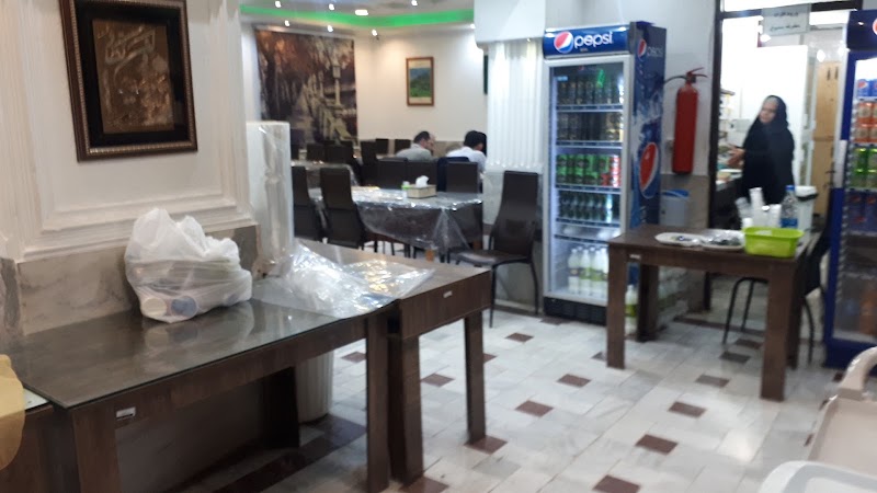 Anzali Khaneh Moalem Restaurant - Anzali Khaneh Moalem Restaurant, FFF2+QRC, Bandar Anzali, Gilan Province, Iran