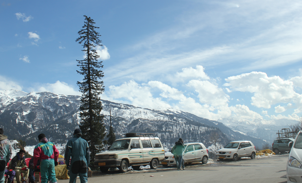 Manali Cab Service - Manali Cab Service, Under L.I.C Office, Opposite to Tibetan monastery Manali, distt, Siyal, Manali, Himachal Pradesh 175131, India