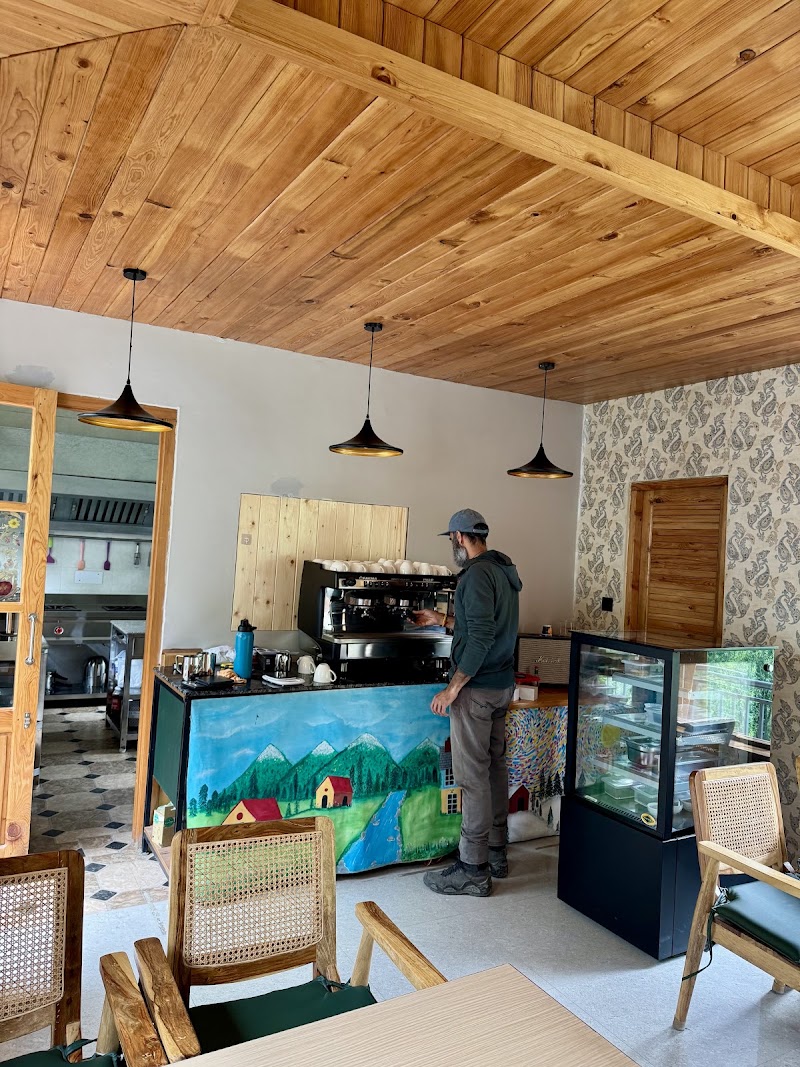 Eden Café & Stay - Eden Café & Stay Parmar Cottage, Village Sar, PO, Jibhi, Banjar, Himachal Pradesh 175123, India