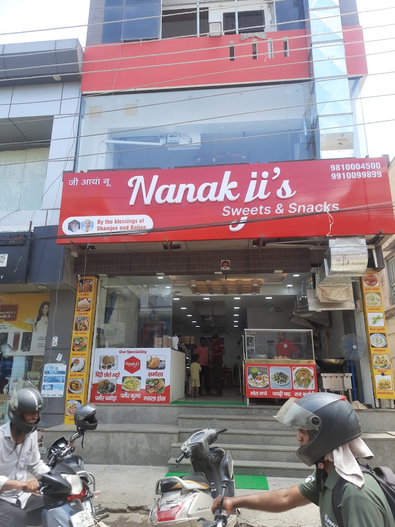 Nanakji's Sweets & Snacks - Nanakji's Sweets & Snacks 557/12, near Jain Mandir Road, opposite Azad Book Depot, Sadar Bazar, Sector 12, Gurugram, Haryana 122001, India