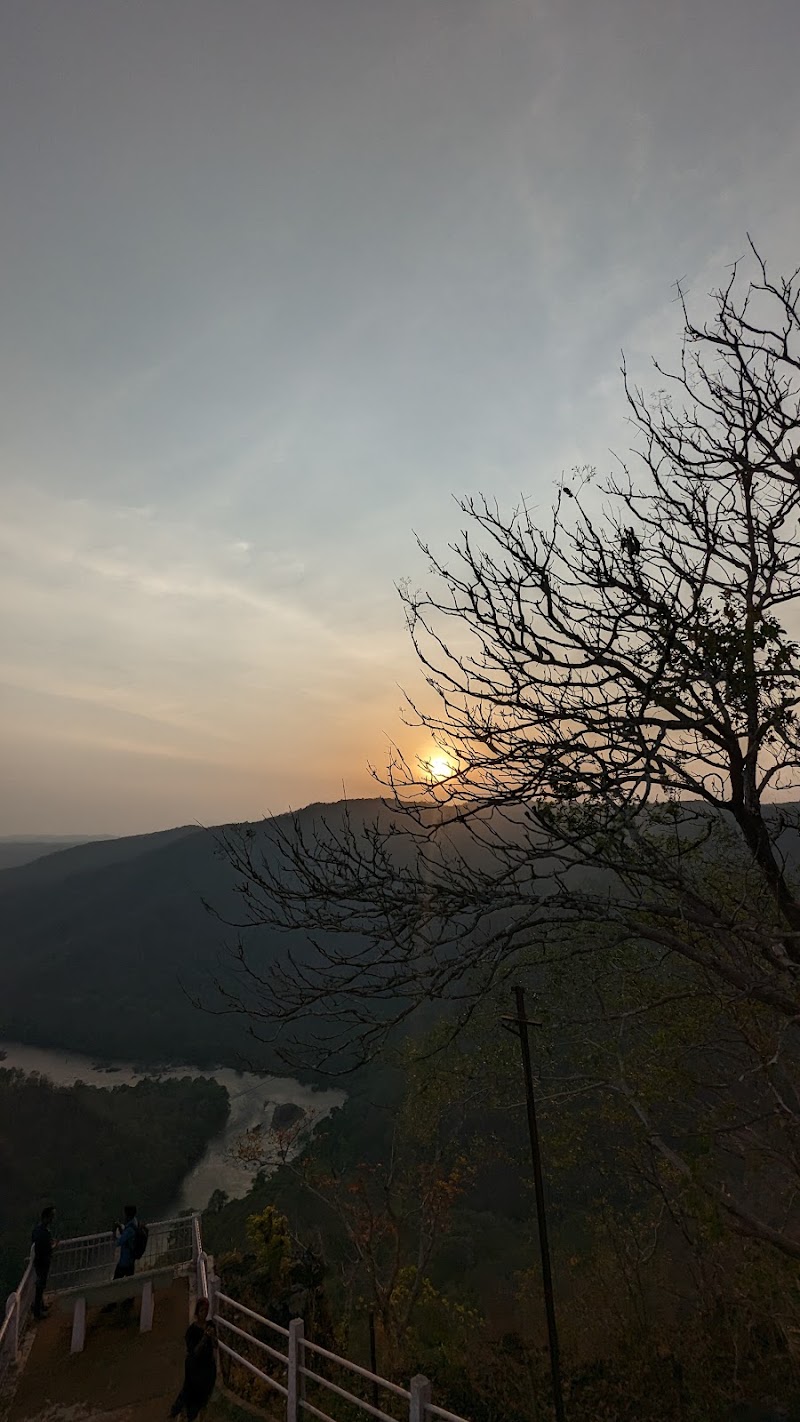 Sykes Kanive Viewpoint - Sykes Kanive Viewpoint, 3JMX+39C, Ambikanagar, Ambage, Karnataka 581359, India