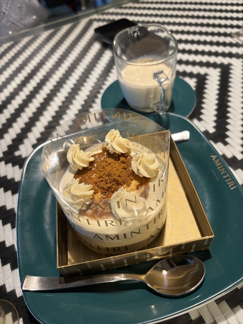 Amintiri - Cafe | Patisserie | Gifting - Amintiri - Cafe | Patisserie | Gifting 9/3, Museum Rd, Shanthala Nagar, Ashok Nagar, Bengaluru, Karnataka 560001, India