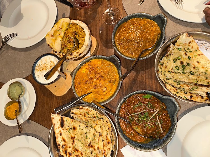 Rasoi Ghar Restaurant indian - Rasoi Ghar Restaurant indian Carrer de la Reina Cristina, 10, Bajo, Ciutat Vella, 08003 Barcelona, Spain