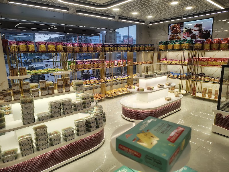 Haldiram - Haldiram na, MDR, Khagaul, Dinapur, J25V+835, Danapur - Khagaul Rd, Cum, Kaliket Nagar, Patna, Mobarakpur-Raghurampur, Bihar 801503, India