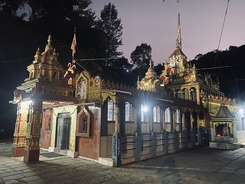 Sri Raja Rajeshwari Temple - Sri Raja Rajeshwari Temple CPVV+W77, Madikeri, Karnataka 571201, India
