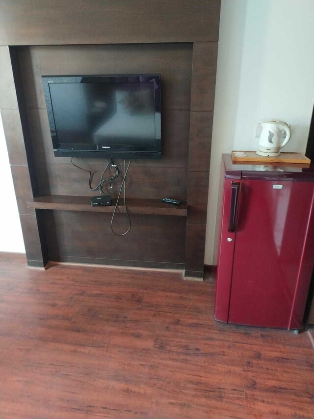 OYO Flagship Hotel Grand Luxury - OYO Flagship Hotel Grand Luxury Transit, Kapas Hera Extension, Kapas Hera, New Delhi, Delhi 110097, India