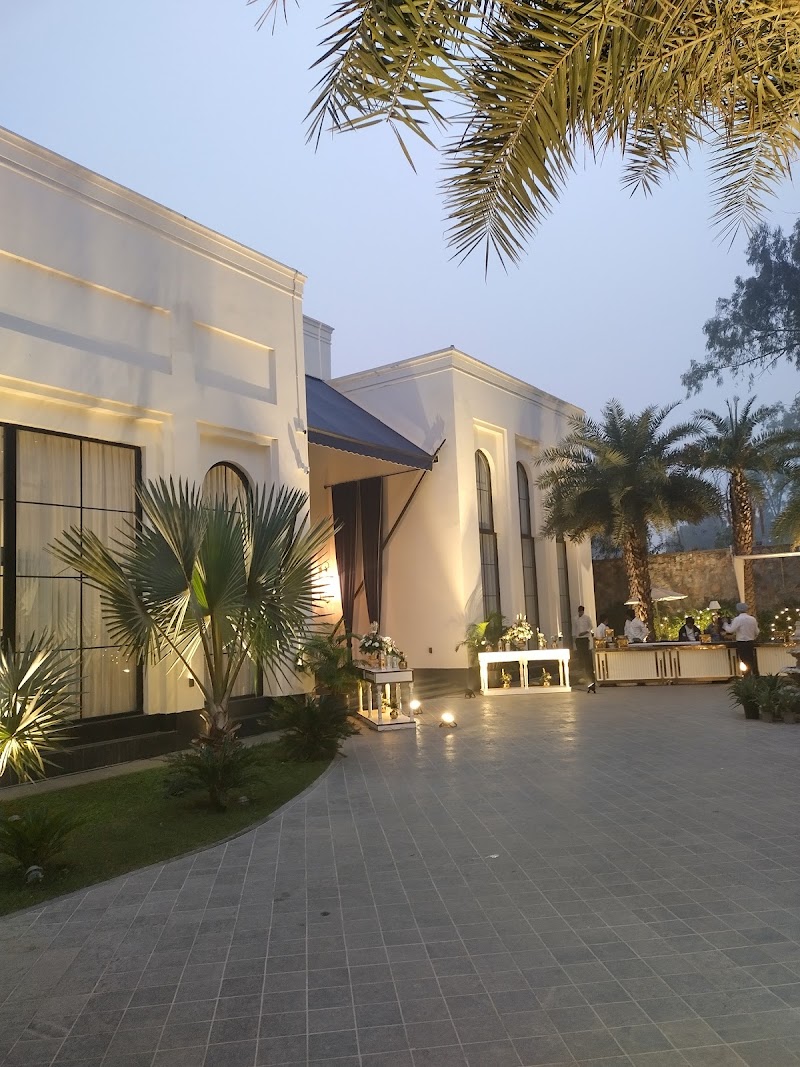 Kingdom by Iraluxe - Kingdom by Iraluxe, Farm No. 20, Mustatil No 43, Village Dera Mandi, Tehsil Mehrauli, Dera Mandi Retreat, Dera Village, Dera Mandi, New Delhi, Delhi 110074, India