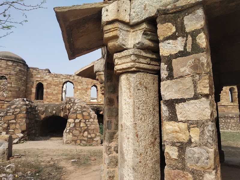Sultan Ghari - Sultan Ghari, G4MP+9R4, Garhi's Tomb Rd, Ruchi Vihar, Vasant Kunj, New Delhi, Delhi 110070, India