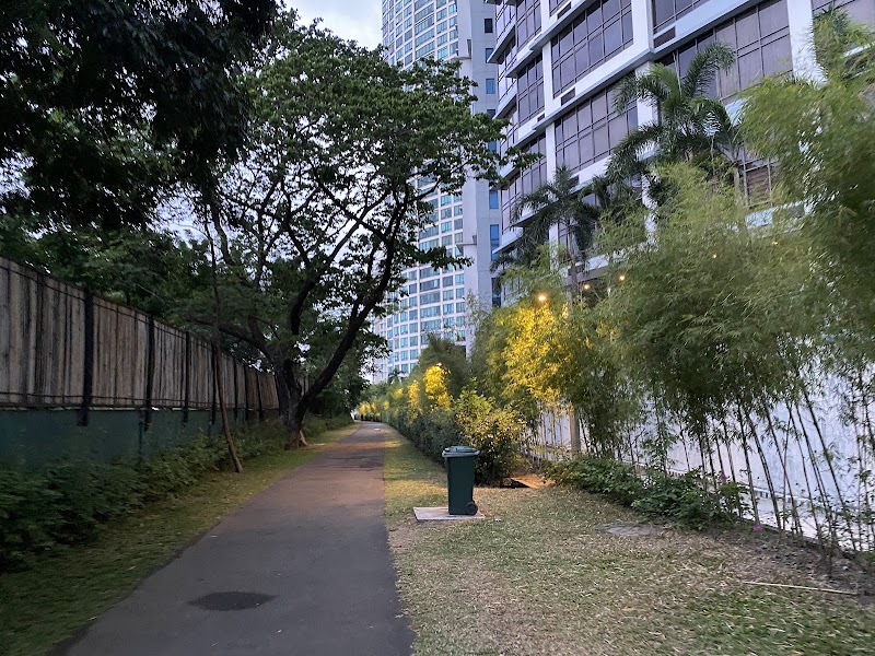 BGC Greenway Park - BGC Greenway Park, 130 McKinley Rd, Taguig, Metro Manila, Philippines