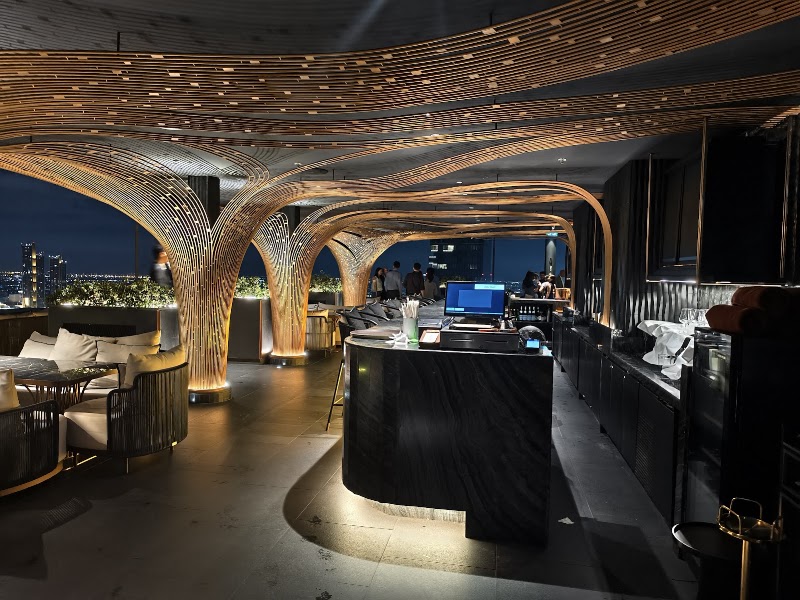 Le Du Kaan - Le Du Kaan, 56th Floor The Empire, 1 S Sathon Rd, Khwaeng Yan Nawa, Khet Sathon, Krung Thep Maha Nakhon 10120, Thailand