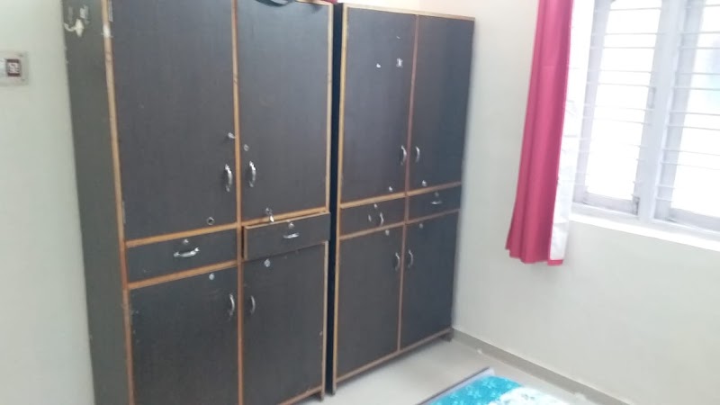Comfort stay paying guest - Comfort stay paying guest, Post office street, Bhaikakanagar, Thaltej, Ahmedabad, Gujarat 380059, India