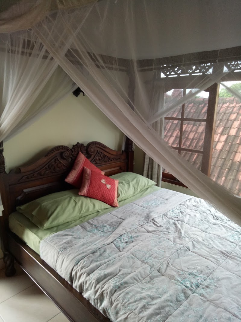 Nyoman Murjana - Nyoman Murjana, F7M6+HRR, Jl. Hanoman, Ubud, Kecamatan Ubud, Kabupaten Gianyar, Bali 80571, Indonesia