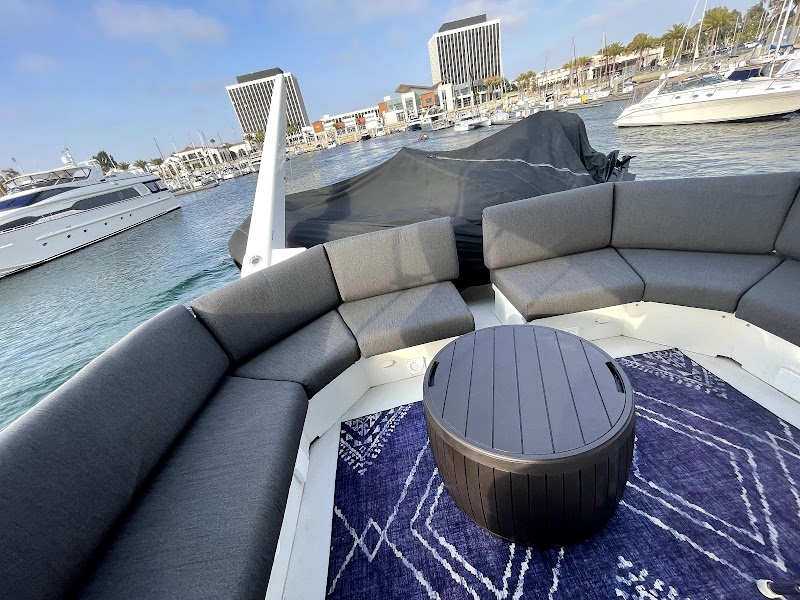Los Angeles Yacht Charter - Los Angeles Yacht Charter 13701 Fiji Way, Marina Del Rey, CA 90292, USA